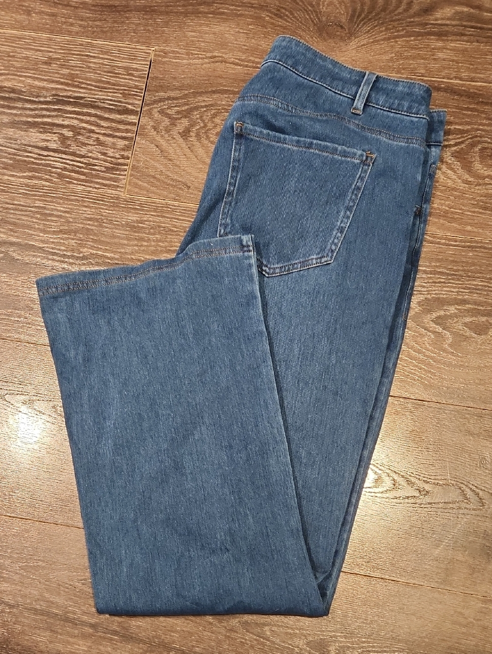 ❤️ HALARA FLEX LIGHTWEIGHT HIGH RISE FLARE JEANS, XLP ( 16P - 18P) - Picture 10 of 11